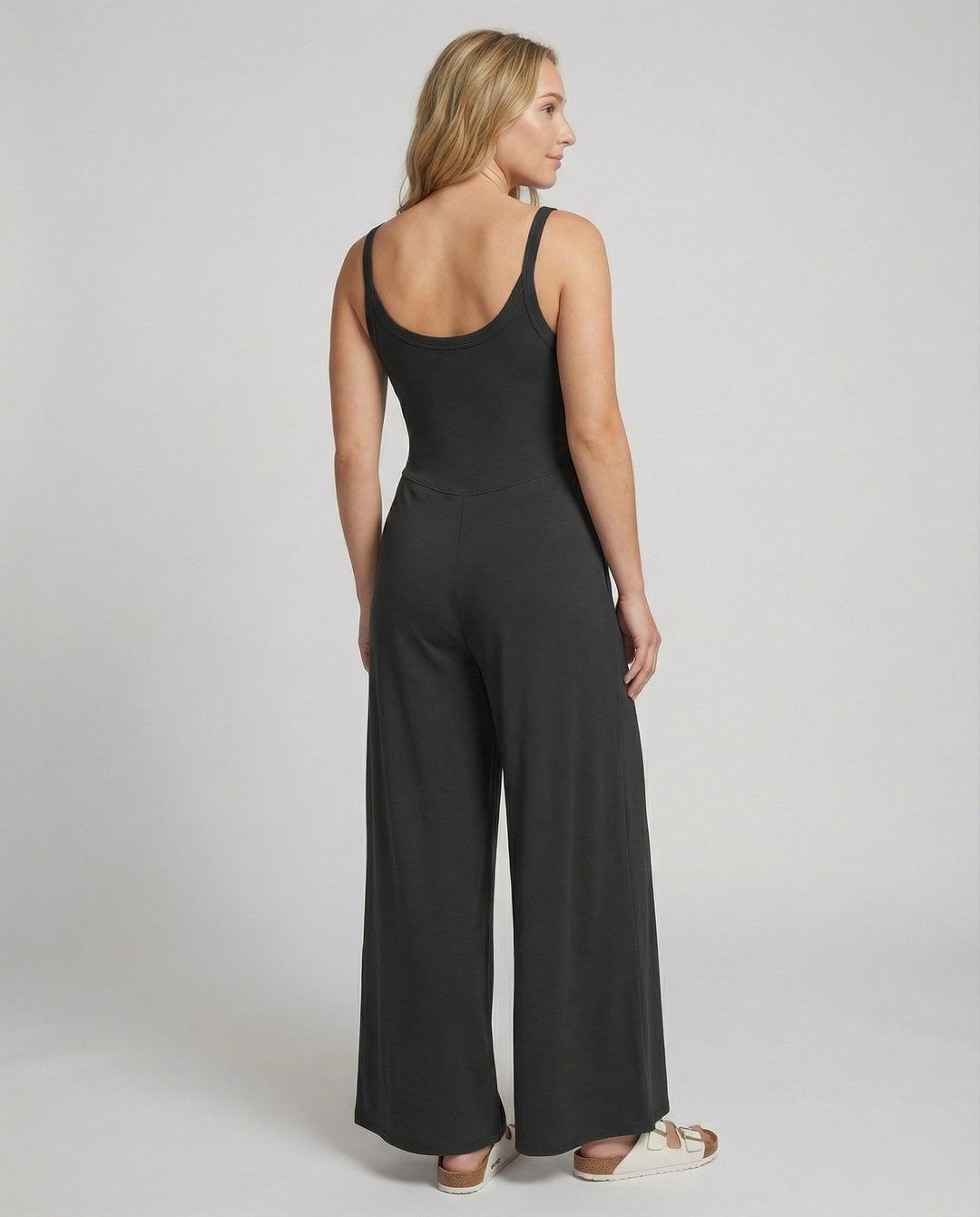 Damen eleganter Jumpsuit mit weitem Bein und komfortablem Schnitt EB