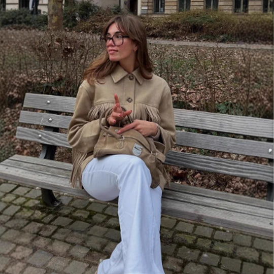 Damen geschmackvolle Kunstlederjacke mit Fransen EB
