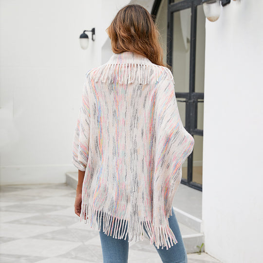 Damen Strickponcho mit luxuriösen Fransen und modernem Design EB