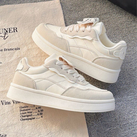 Damen Modische Sneaker mit luxuriösem Leder-Obermaterial EB