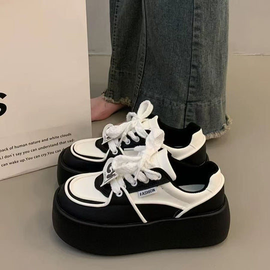 Damen modische Plateau Sneakers mit eleganten Ziernähten und dämpfender Sohle EB