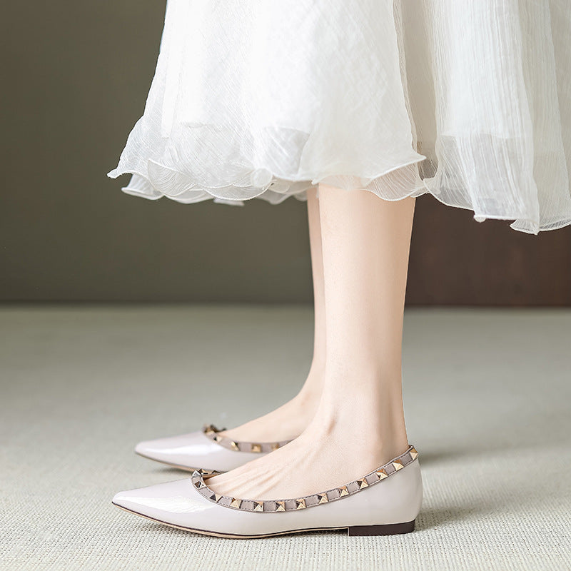 Damen Elegante Ballerinas mit modischen Nietenverzierungen EB