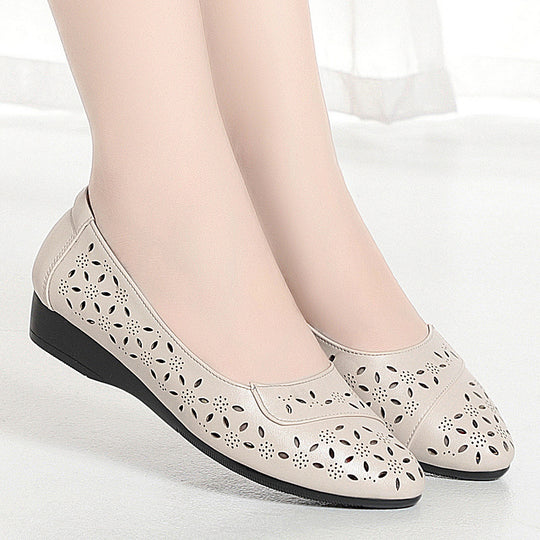 Damen Ballerinas mit filigranem Lochmuster und bequemem Fußbett EB