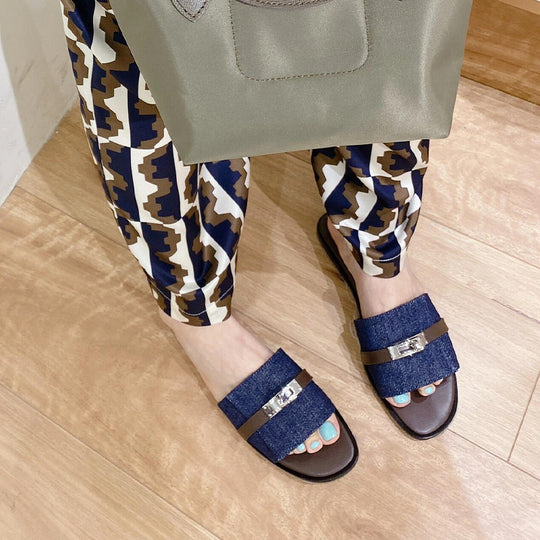 Damen elegante Flip-Flops mit modischen Riemen und komfortablem Fußbett EB