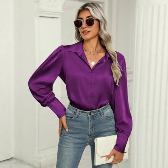 Damen Seidenoptik-Bluse mit Hemdkragen, verdeckter Knopfleiste und langen Manschetten EB
