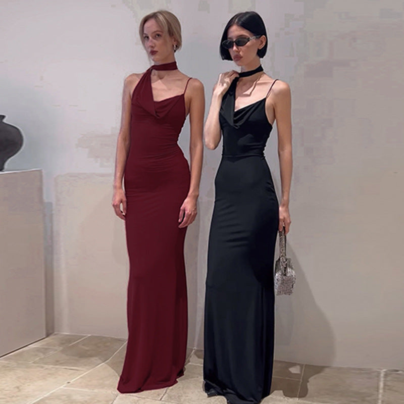Damen Elegantes Maxikleid mit asymmetrischem Halterneck EB