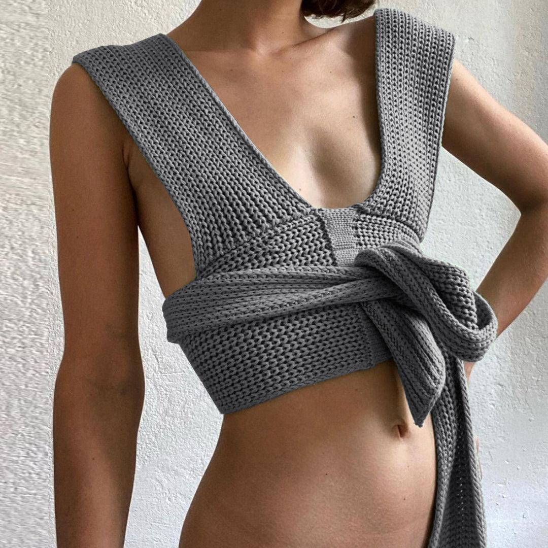 Damen Modisches Stricktop mit extravaganten Kreuzdetails EB