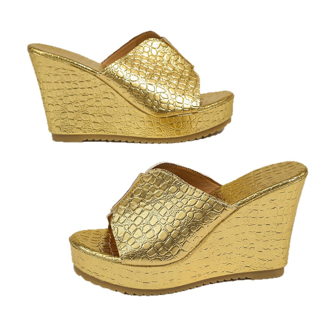 Damen Wedge-Pantoletten mit eleganter Krokodilleder-Optik und funkelndem Blütenakzent EB