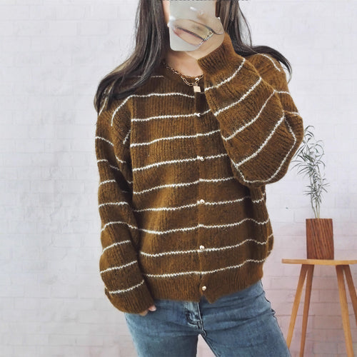 Damen gemütliche Strickjacke mit elegantem Streifenmuster und schimmernden Knöpfen EB