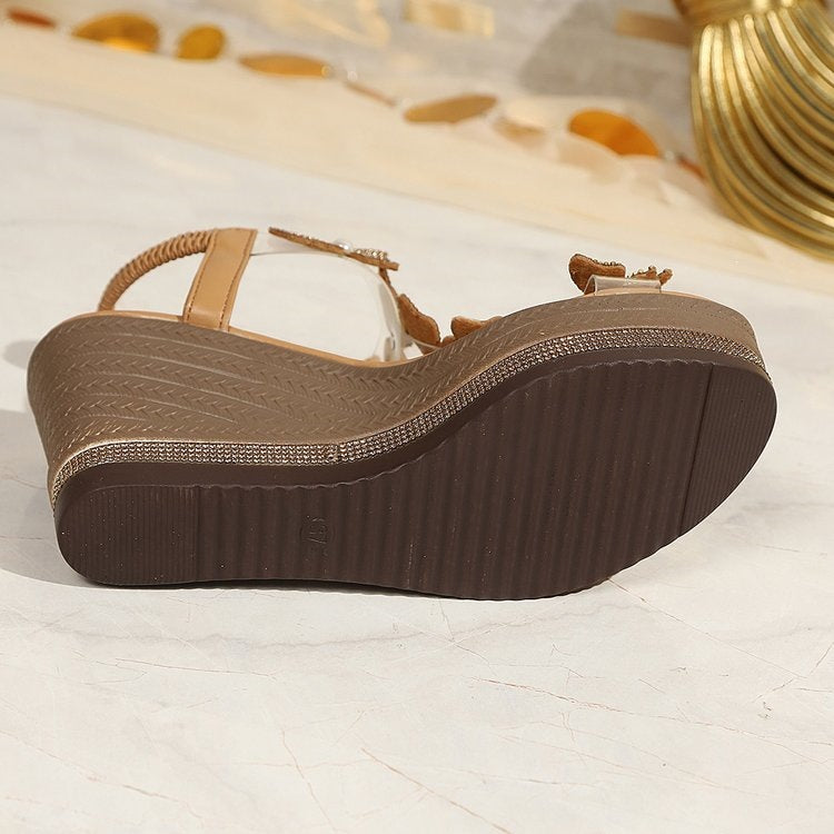 Damen Wedge-Sandalen mit floralem Dekor und dezentem Glitzerelement EB