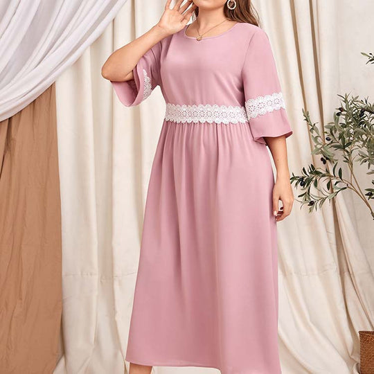 Damen Maxikleid mit eleganten Spitzenakzenten und luftigen Ärmeln EB