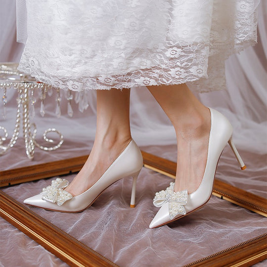 Damen Hochwertige Hochzeitspumps mit Perlenapplikation und raffiniertem Schleifendetail EB