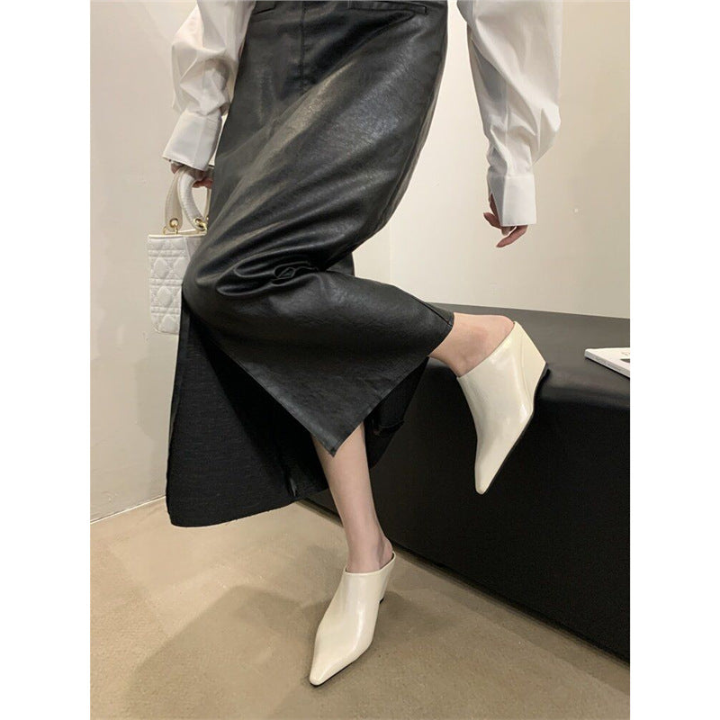 Damen schlanke Mules mit modernem asymmetrischem Design EB