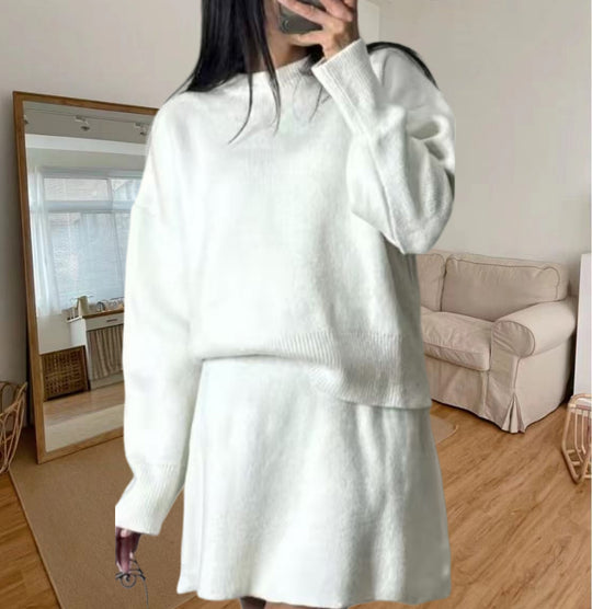 Damen Strickkleid mit voluminösen Ärmeln und lässigem Schnitt EB