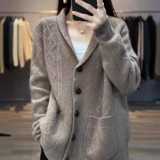 Damen Strickcardigan mit eleganter Struktur und großen Holzknöpfen EB