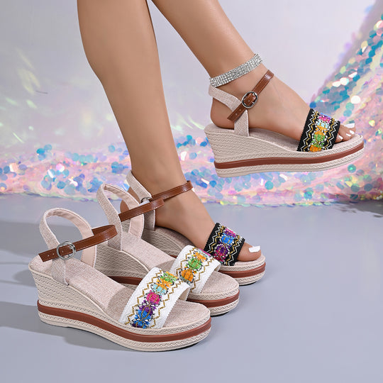 Damen Wedge-Sandalen mit buntem Stickereibesatz und komfortablem Riemchen EB