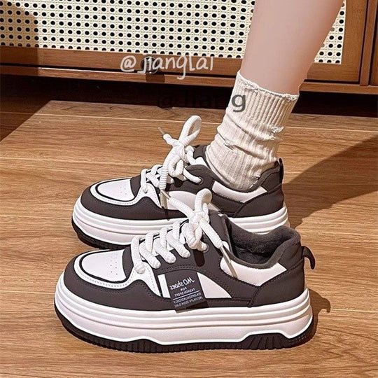 Damen Sportliche Chunky Sneakers mit ergonomischem Sohlenprofil und atmungsaktivem Mesh-Obermaterial EB