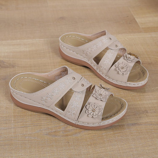 Damen bequeme Sandalen mit floralem Design und ergonomischem Fußbett EB