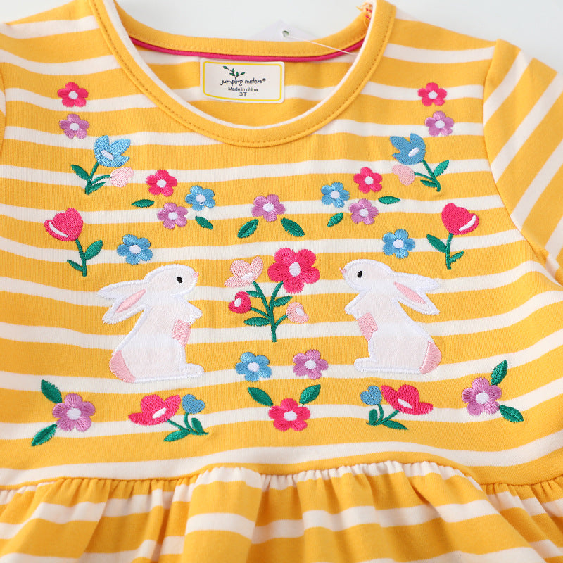 Mädchen Freizeitkleid mit gestreiftem Design und niedlichen Hasenapplikationen EB