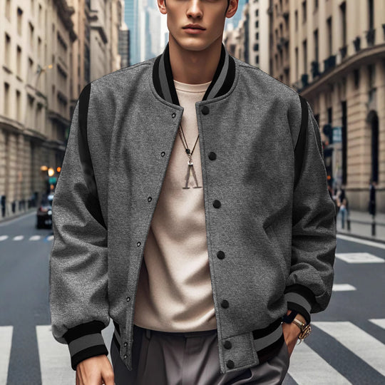 Herren Sportliche Collegejacke mit kontrastrierenden Ärmeln und Knopfdetails EB