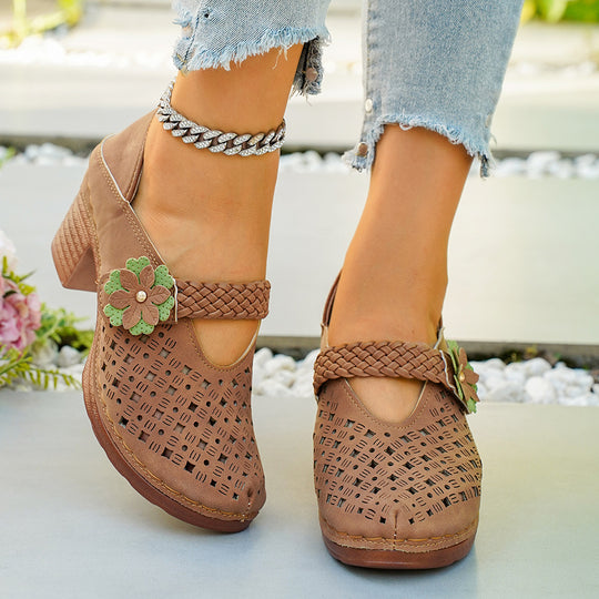 Damen elegante Pantoletten mit floralem Dekor und geflochtenem Riemen EB