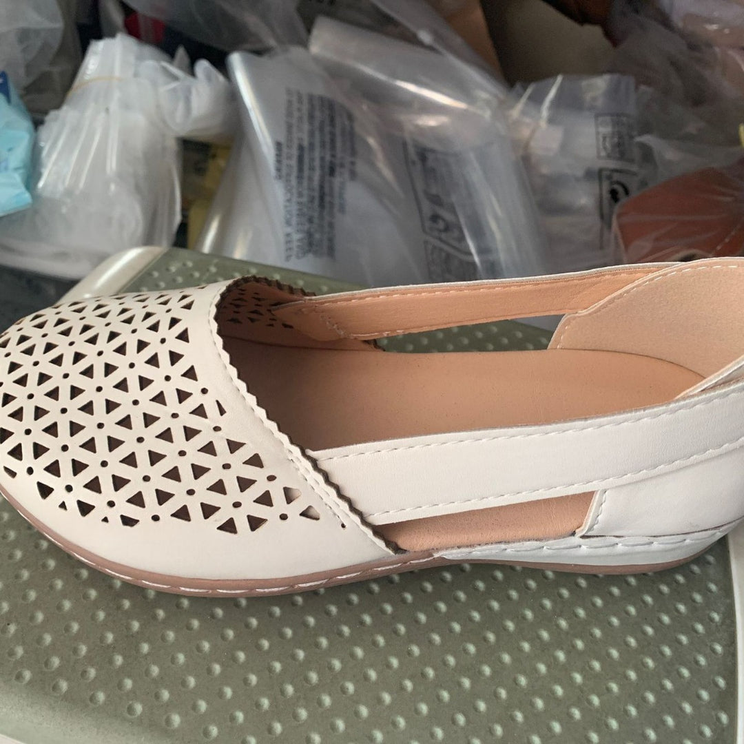 Damen luftige Clogs mit modischen Cut-Outs EB
