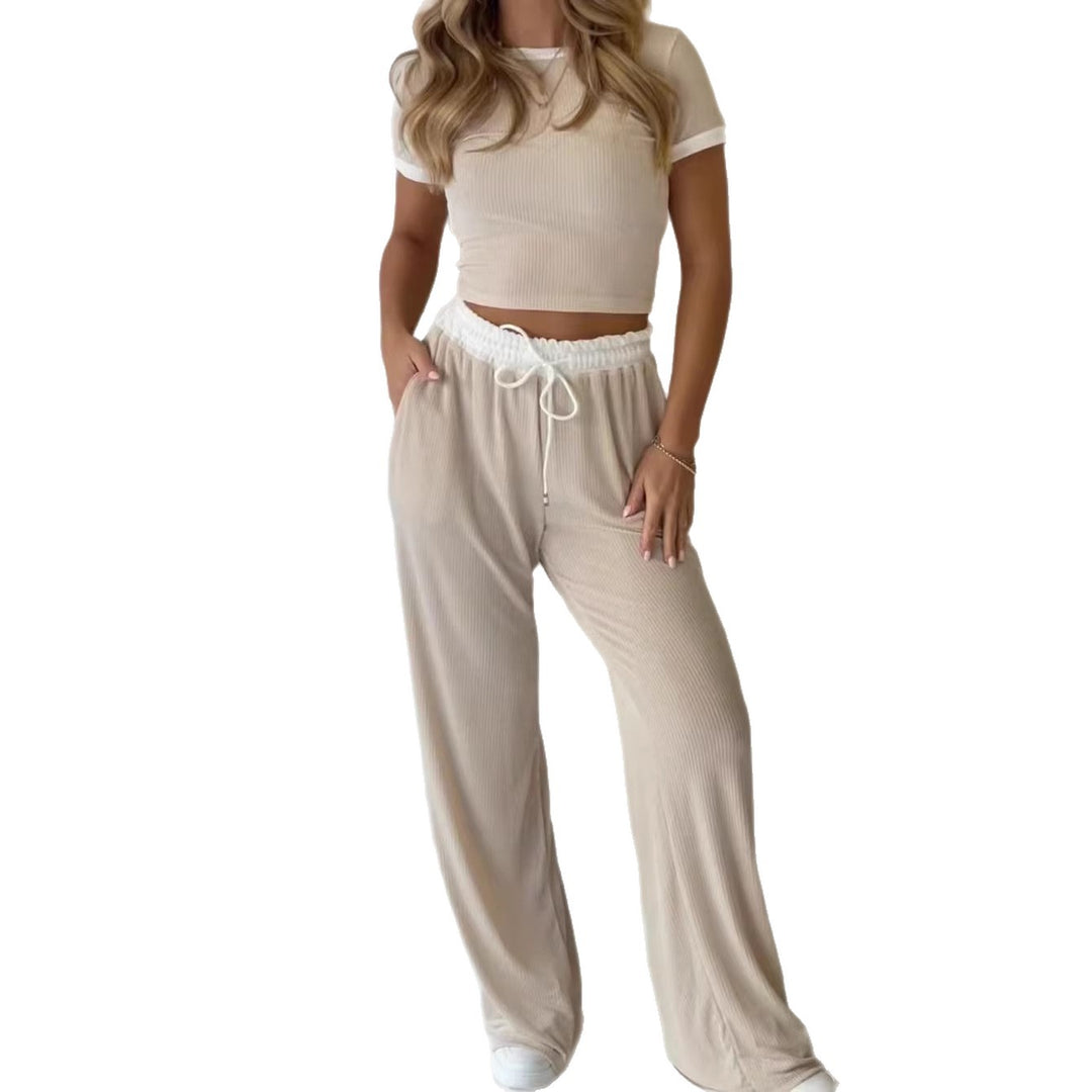 Damen lässiges zwei-teiliges Freizeit-Set mit cropped T-Shirt und weiten Hose EB