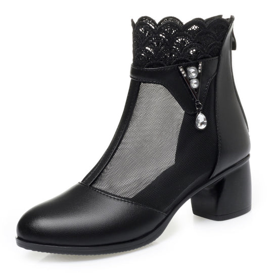 Damen Atmungsaktive Stiefeletten mit filigranem Spitzenbesatz EB