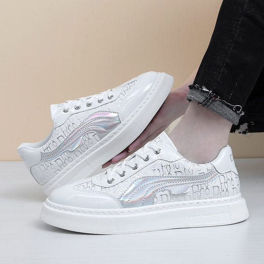Damen Modische Sneaker mit Glanzoberfläche und grafischem Design EB