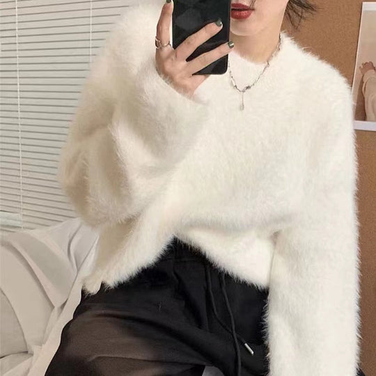 Damen Flauschiger Pullover mit lässigem Schnitt und hohem Rundhalsausschnitt EB