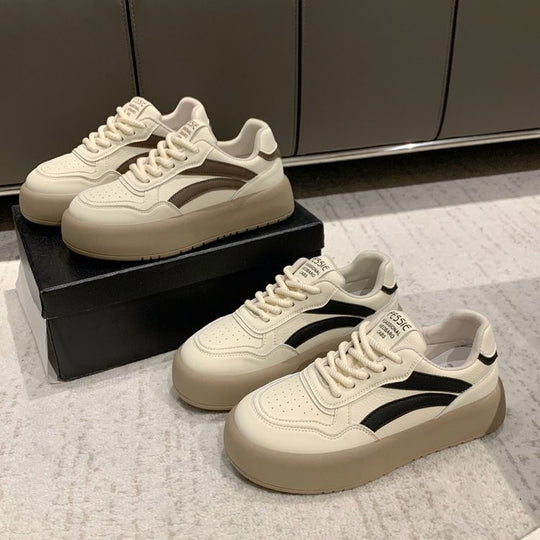 Damen Sneakers mit hoher Plateausohle und atmungsaktiver Oberflächenstruktur EB
