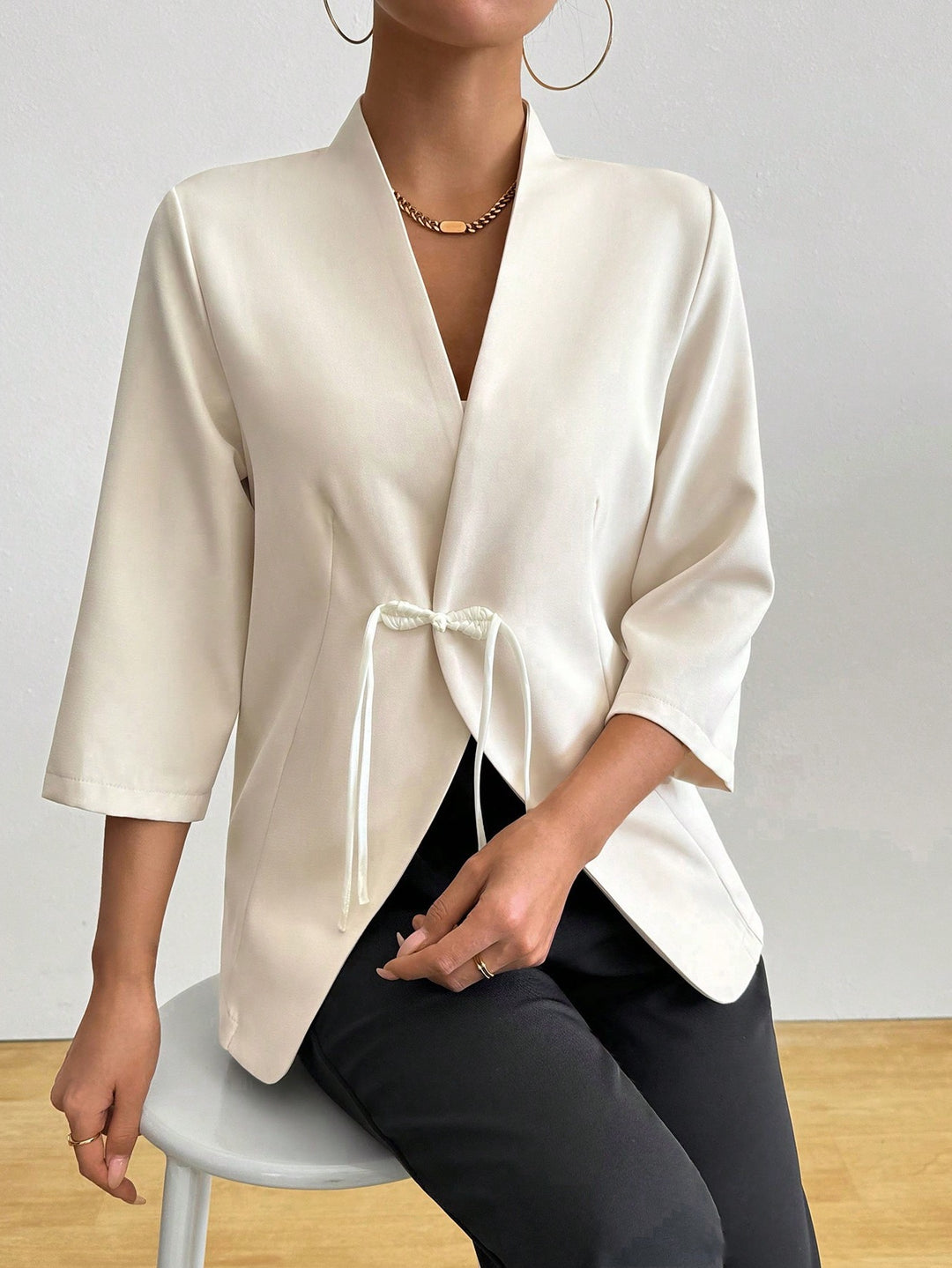 Damen Wickeljacke mit Taillenzug und lässigem Schnitt EB