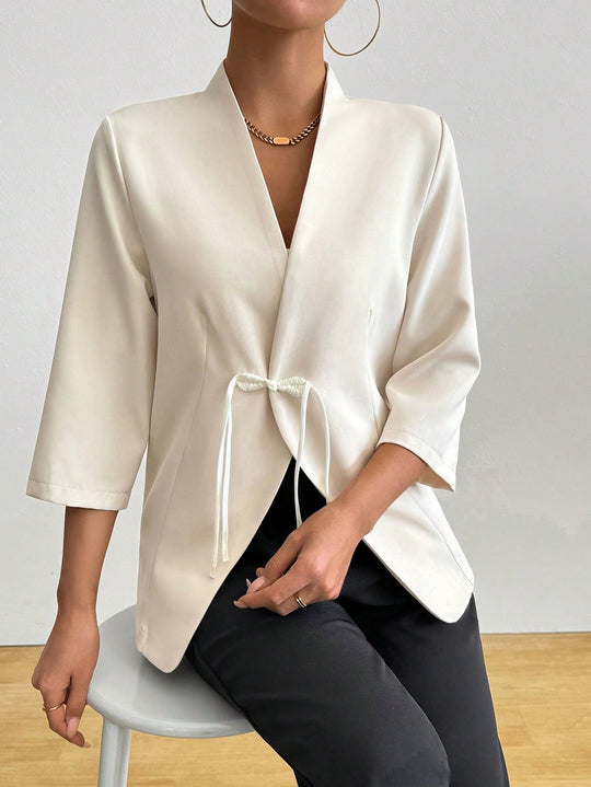Damen Wickeljacke mit Taillenzug und lässigem Schnitt EB
