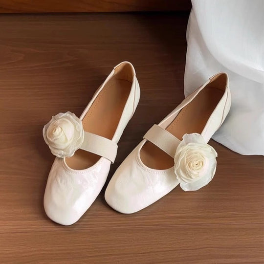 Damen Ballerina-Schuhe mit floralem Applikationsdesign und verstellbarem Riemen EB