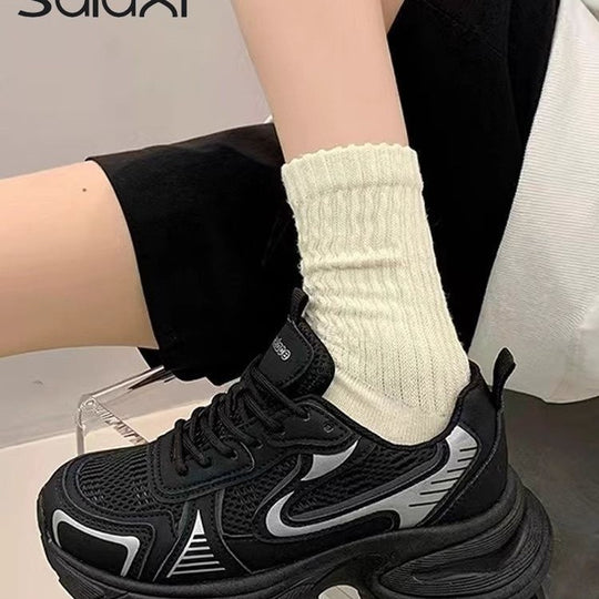 Damen modische Sneakers mit atmungsaktiver Oberflächenstruktur und dämpfender Sohle EB