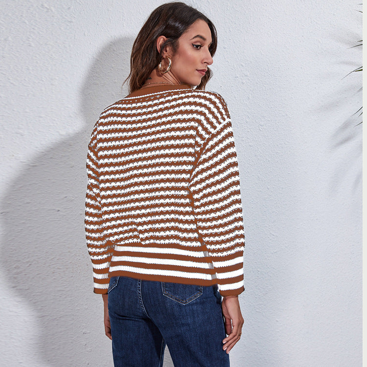 Damen Grobstrickpullover mit modischem Wellenmuster und weitem Schnitt EB