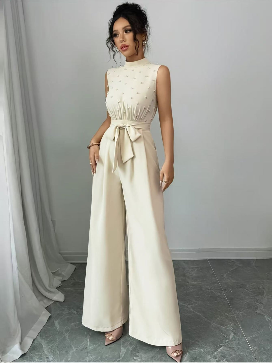 Damen Eleganter Jumpsuit mit Perlenbesatz, Stehkragen und weitem Palazzo-Bein EB