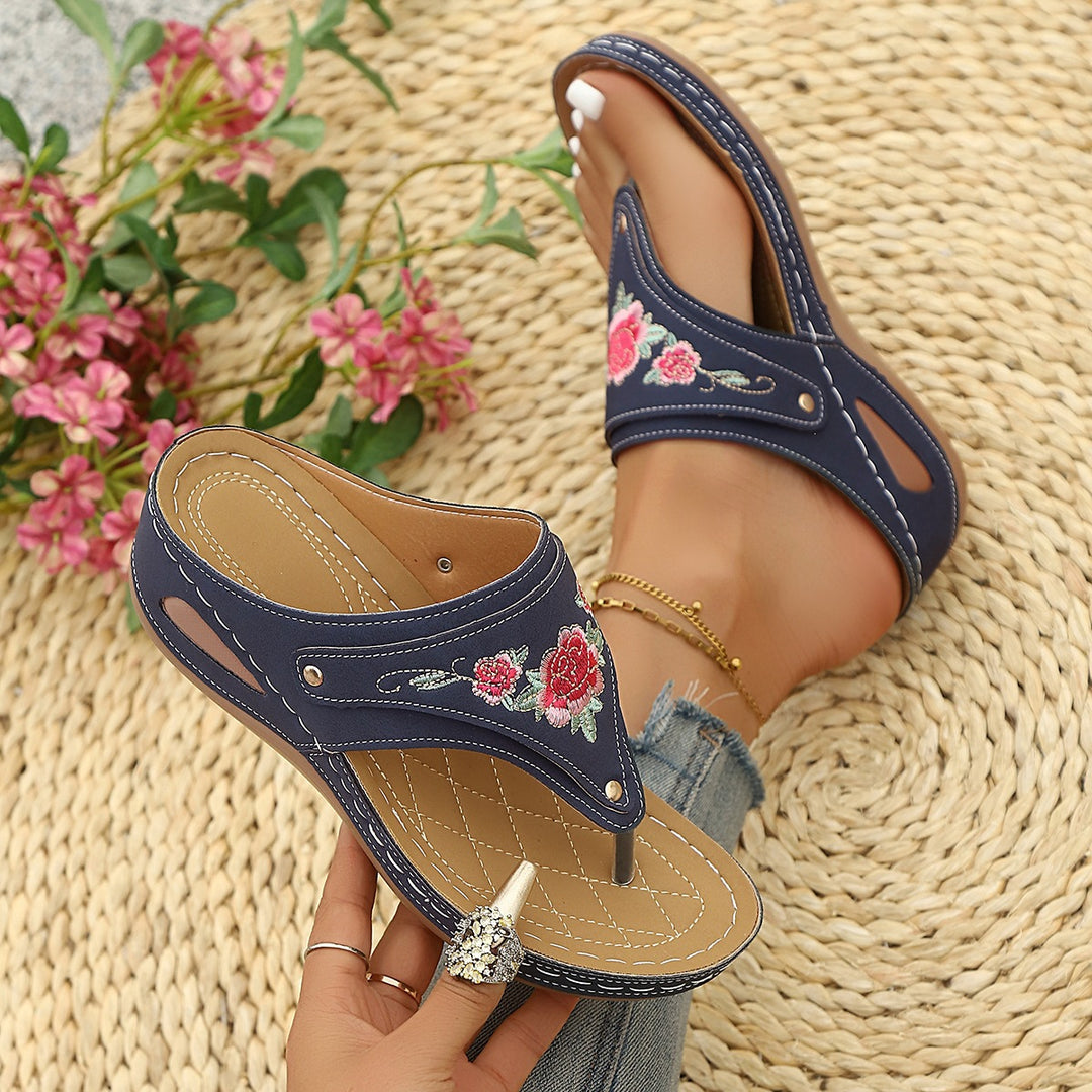 Damen Elegante und bequeme Hausschuhe mit Blumenstickerei EB