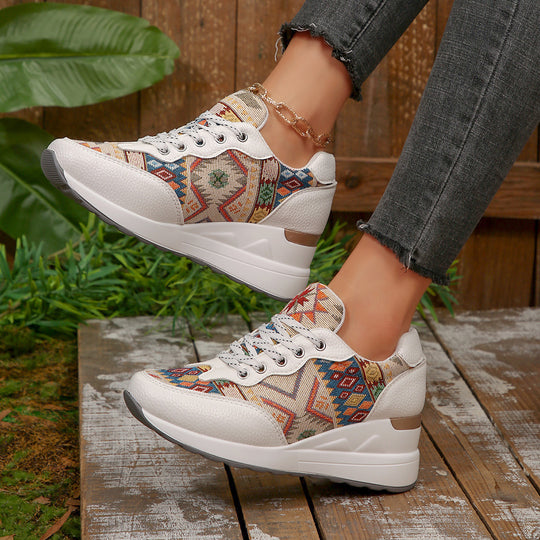 Damen Sportliche Sneakers mit kunstvoller Mustervariation und komfortabler Dämpfung EB