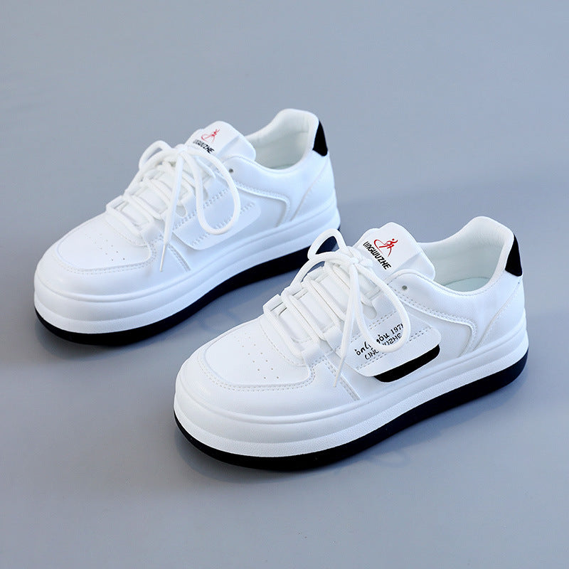 Damen Sportliche Sneakers mit erhöhtem Profil und flexibler Sohle EB