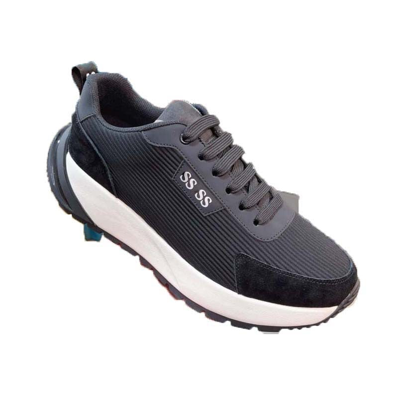 Damen Sportliche Sneakers mit strukturiertem Obermaterial und dämpfender Sohle EB