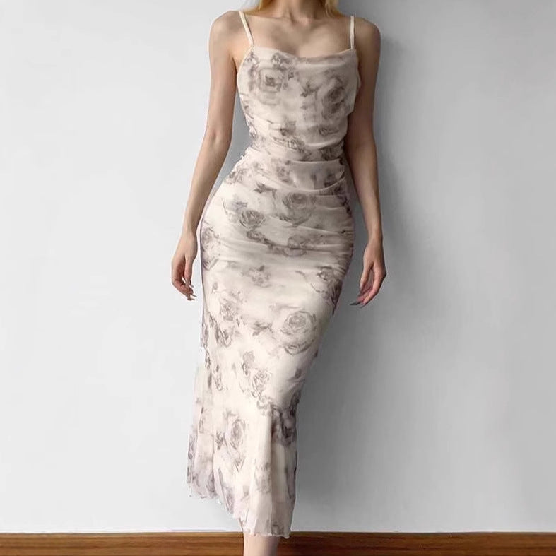 Damen figurbetontes Maxikleid mit raffinierten Rüschen und floralem Muster EB