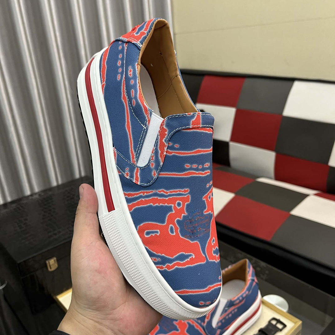 Damen Slip-On Sneakers mit innovativem Druckdesign EB
