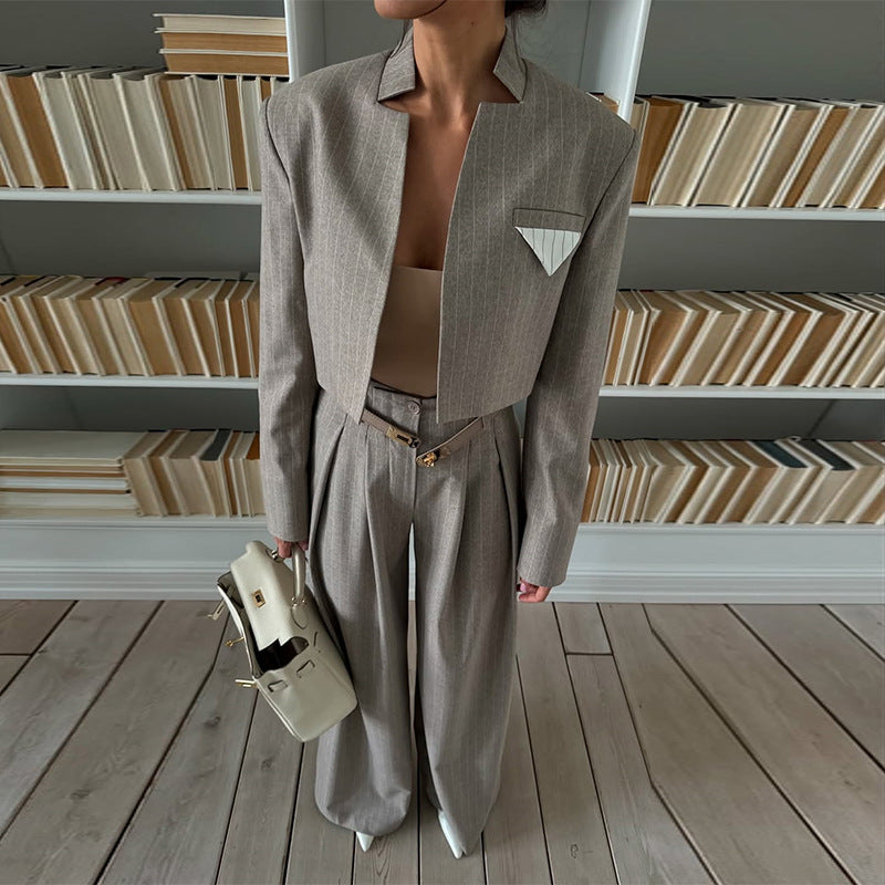 Damen modisches cropped Blazer-Ensemble mit weitem Hosen EB