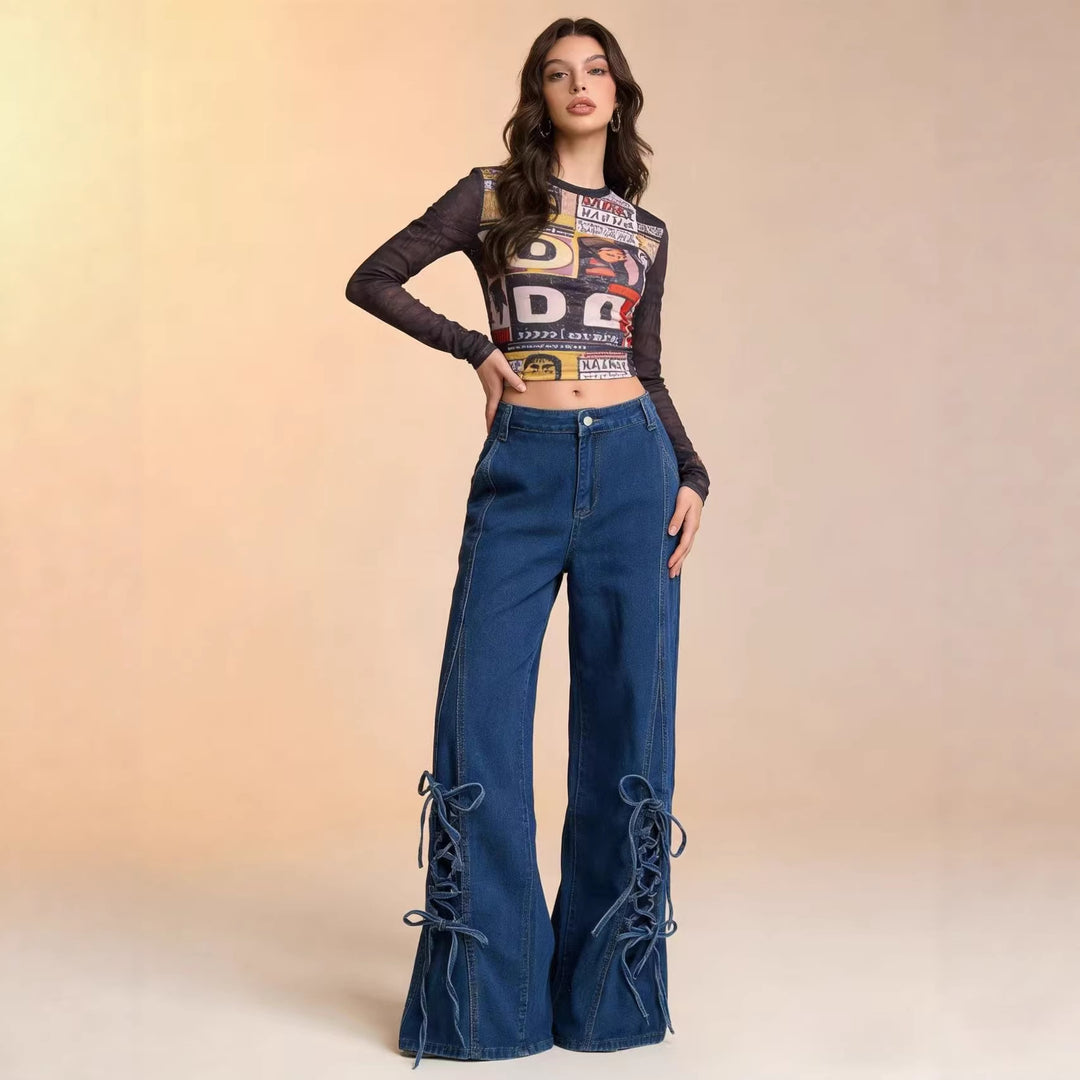 Damen Schlagjeans mit trendigem Schnürdetail und weitem Bein EB