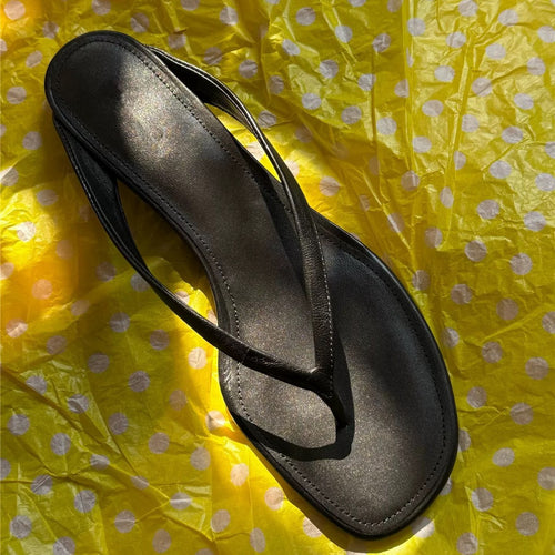 Damen elegante Zehentrenner-Sandalen mit minimalistischem Riemendesign EB