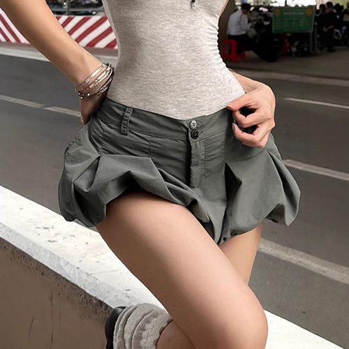 Damen Modische Falten-Shorts mit temperamentvollem Schnitt EB