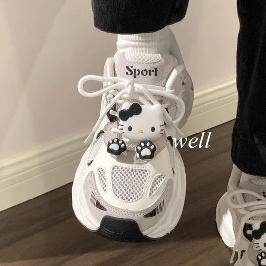 Damen Sport Sneakers mit einzigartigen Hello Kitty Ornamenten EB