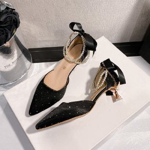 Damen elegante Pumps mit perlenverziertem Riemchen EB