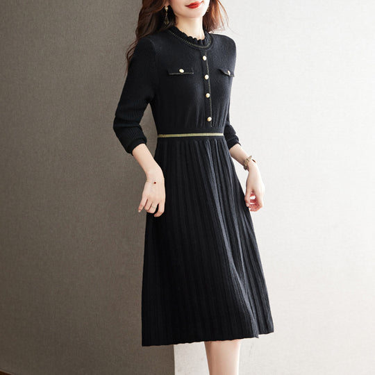 Damen Strickkleid mit eleganter Rückenansicht und hochgeschlossenem Kragen EB
